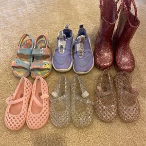 6 pairs of Toddler Girls size 9 shoes/boots.